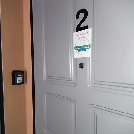 Tortona Apartmán *